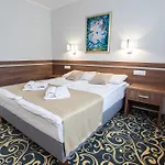 Arpad Otel Tatabánya