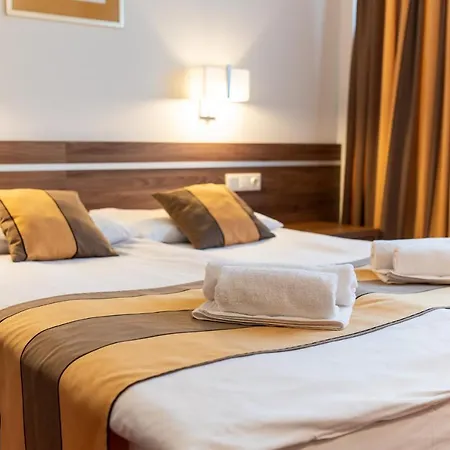 árpád Hotel Tatabánya