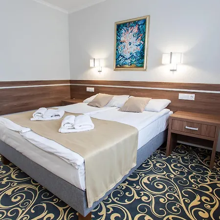 árpád Hotel Tatabánya