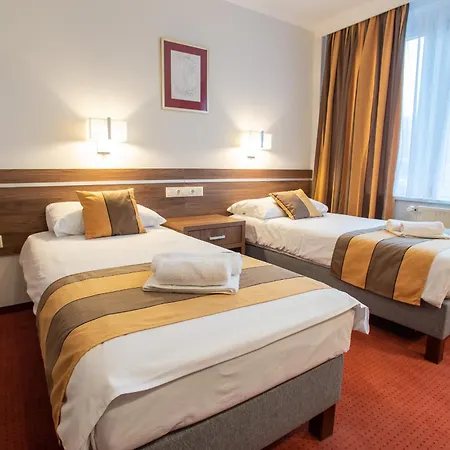Hotel árpád Tatabánya