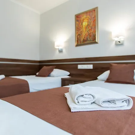 árpád Hotel Tatabánya