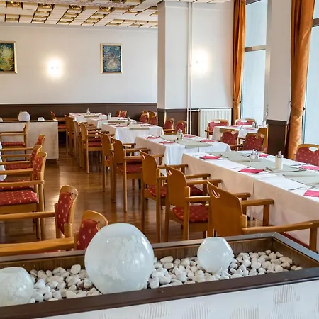 árpád Hotel Tatabánya
