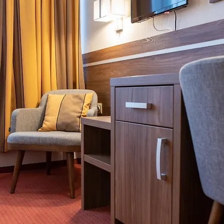 Hotel árpád Tatabánya